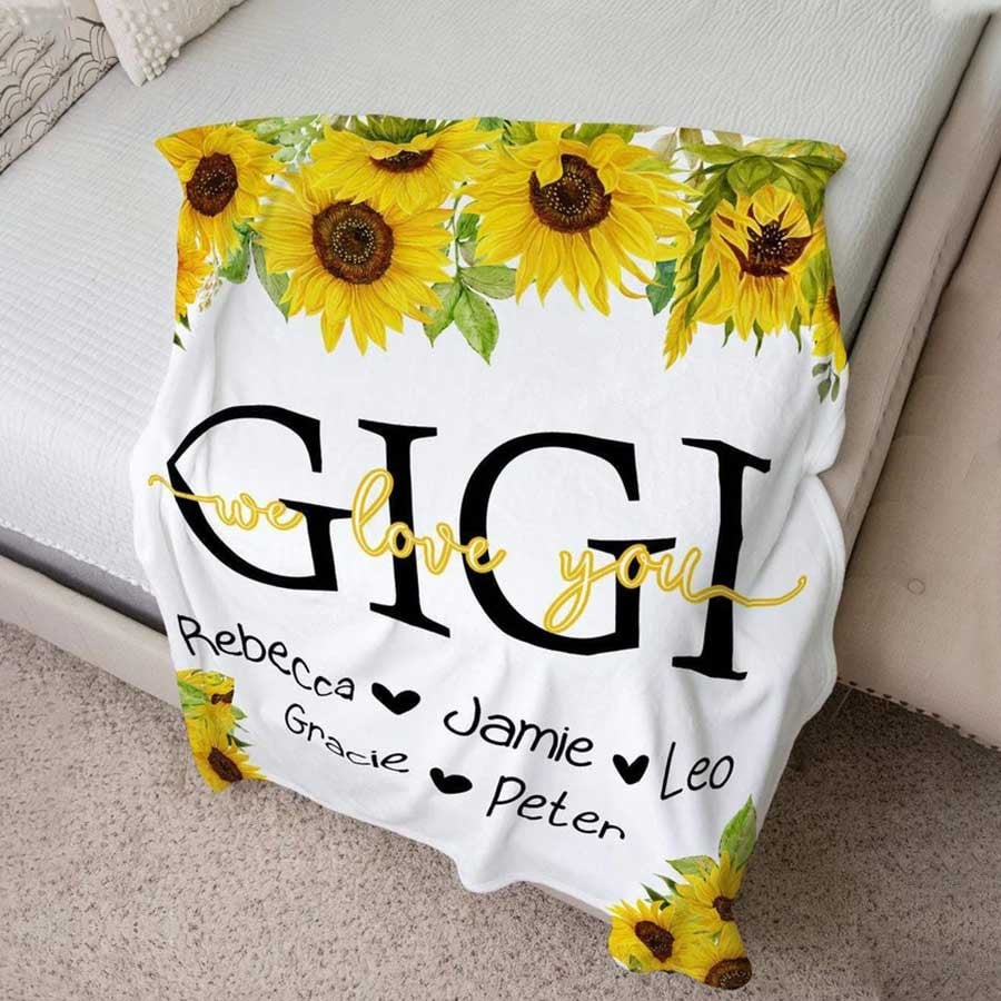 Blanket Gift For Grandma - Personalized Gigi Sunflower Blanket With Grandkid's Name, Mom Birthday Gift